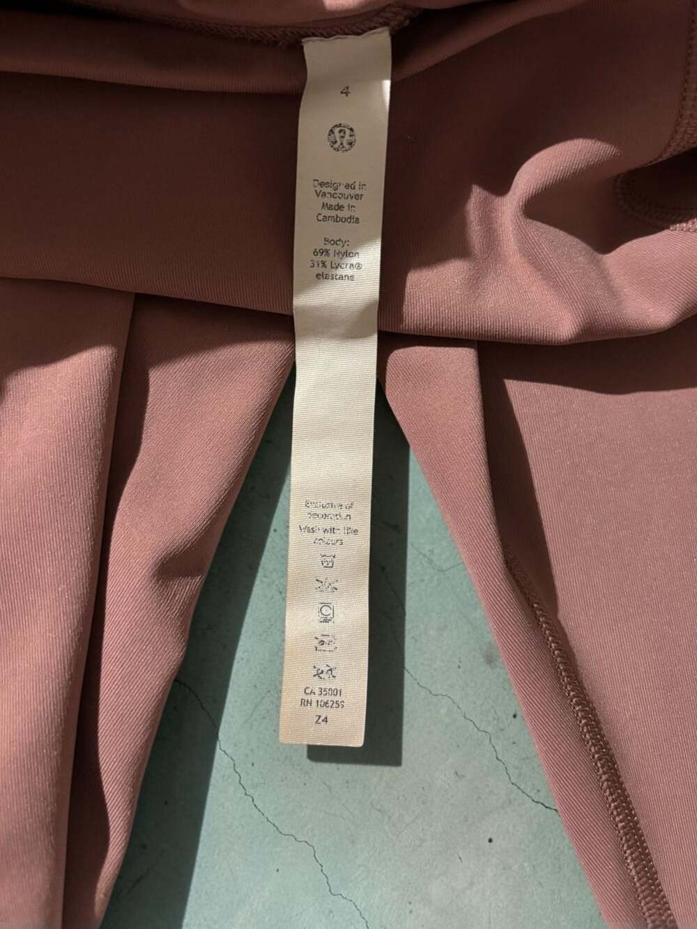 Lululemon Wunder Under Scallop High Rise Crop 23" Pink Size 4 - Picture 6 of 13